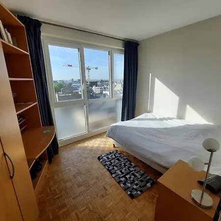 Apartment With Tour Eiffel View And Montmartre